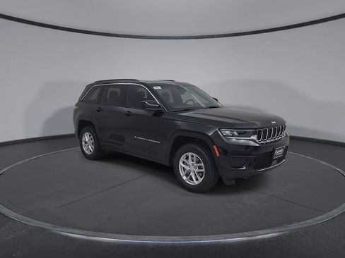 New 2026 Jeep Grand Cherokee Laredo X AWD/4WD image 3