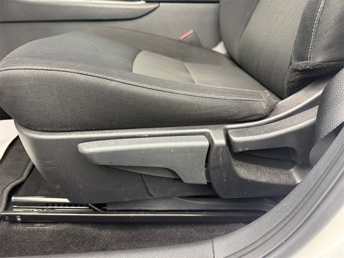 Used 2024 Nissan Sentra SV image 13