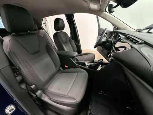 Used 2023 Buick Encore GX Preferred w/ Cold Weather Comfort Package AWD/4WD image 21