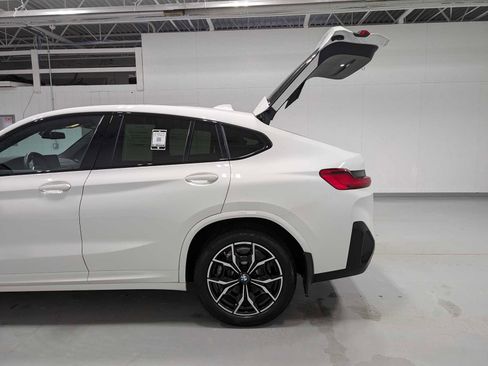 Used 2023 BMW X4 xDrive30i w/ M Sport Package image 10