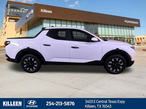 Used 2025 Hyundai Santa Cruz SE image 10
