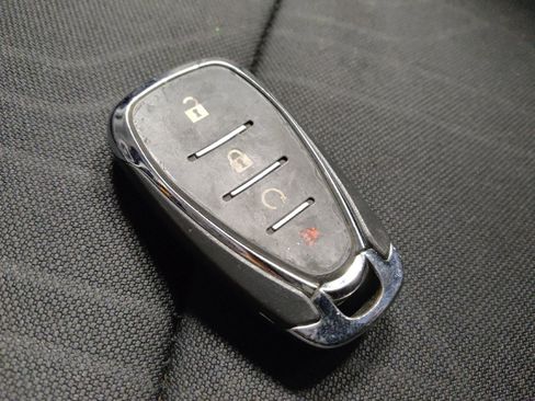 Used 2017 Chevrolet Trax LT w/ LT Convenience Package image 32