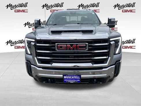 Used 2024 GMC Sierra 2500 SLT w/ SLT Premium Package AWD/4WD image 2