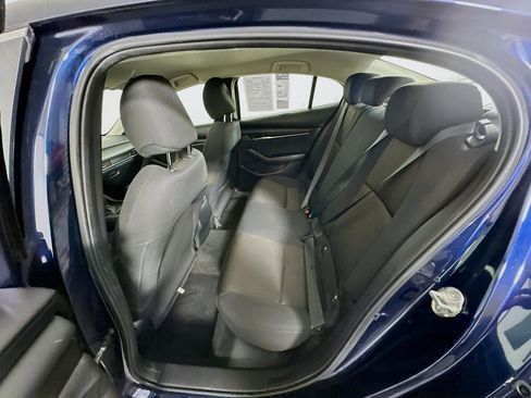 Used 2020 MAZDA MAZDA3 Sedan image 26