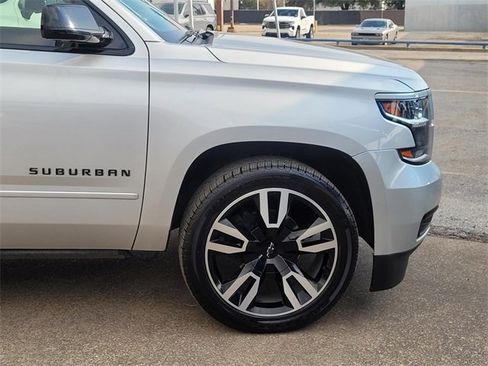 Used 2020 Chevrolet Suburban Premier image 8
