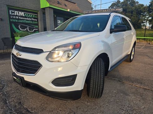 Used 2017 Chevrolet Equinox LS AWD/4WD image 64