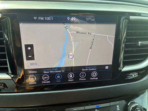 Used 2020 Chrysler Pacifica Touring FWD image 45