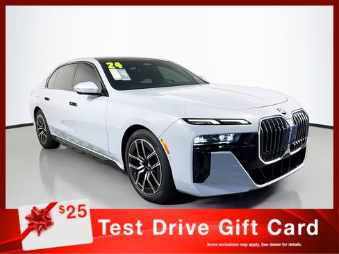Used 2024 BMW 740i RWD image 1