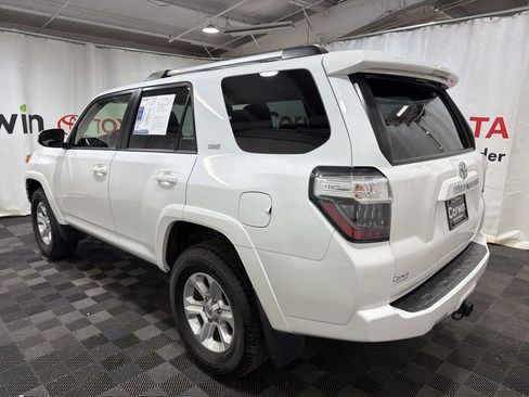 Used 2024 Toyota 4Runner SR5 Premium w/ Moonroof Package AWD/4WD image 4