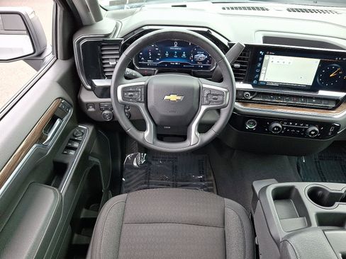 Certified 2024 Chevrolet Silverado 1500 LT image 11