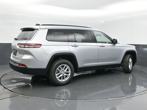New 2026 Jeep Grand Cherokee L Laredo AWD/4WD image 7
