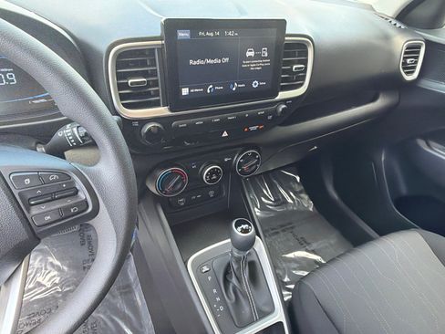 Certified 2026 Hyundai Venue SE FWD image 27