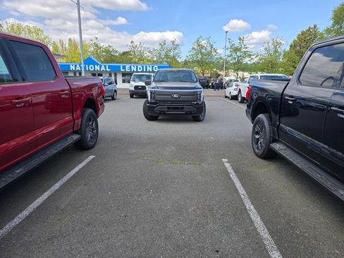 New 2025 Ford F150 Lightning Flash AWD/4WD image 14