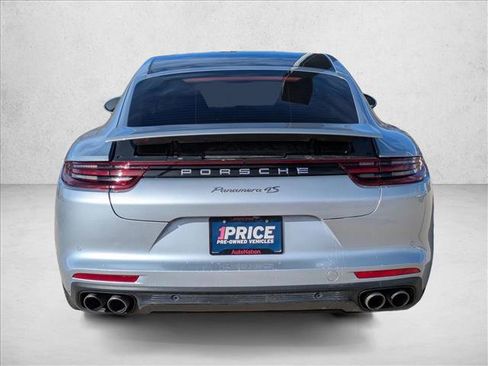 Used 2017 Porsche Panamera 4S image 7