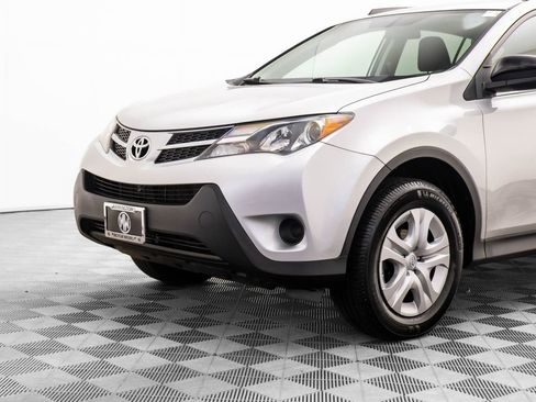 Used 2014 Toyota RAV4 LE image 34