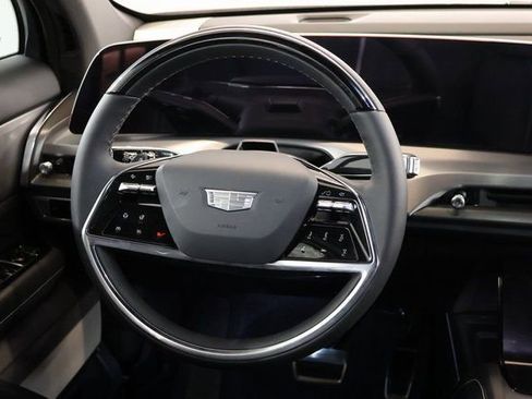 New 2026 Cadillac Vistiq Sport image 13