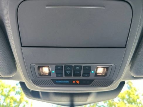 Used 2021 Ford Explorer XLT w/ Equipment Group 202A RWD image 30