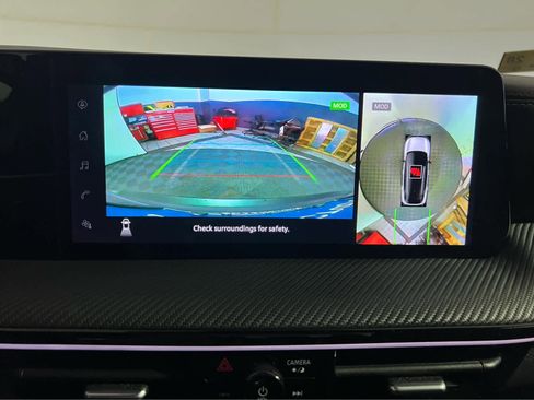 Certified 2025 Nissan Kicks SR image 14