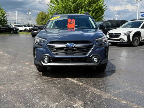 Certified 2025 Subaru Outback Premium w/ Popular Package #1A AWD/4WD image 2