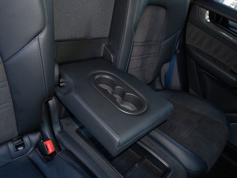 Used 2024 Porsche Cayenne Turbo GT AWD/4WD image 22