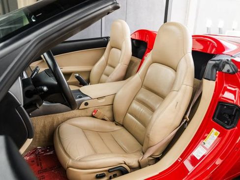 Used 2006 Chevrolet Corvette Convertible image 4