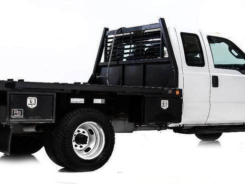Used 2011 Ford F350 XL w/ XL Value Pkg image 3