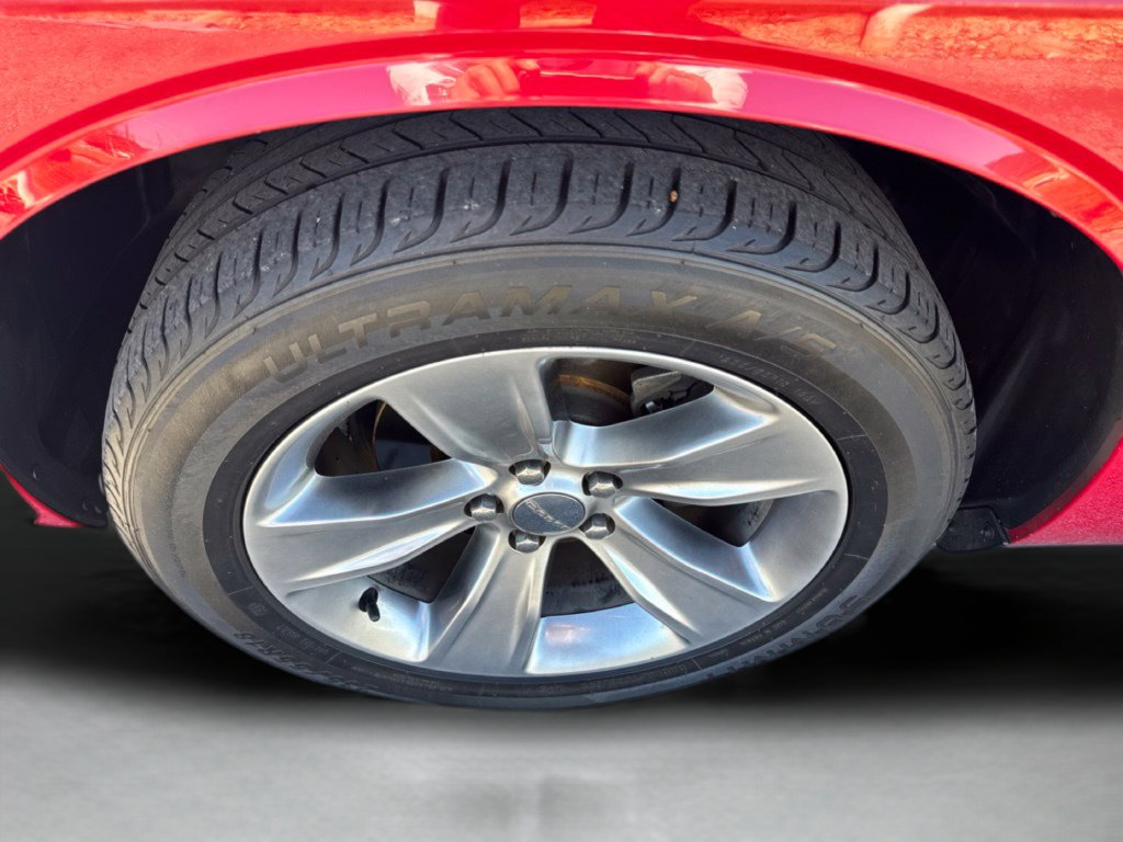 Used 2015 Dodge Challenger SXT w/ Driver Convenience Group RWD image 27