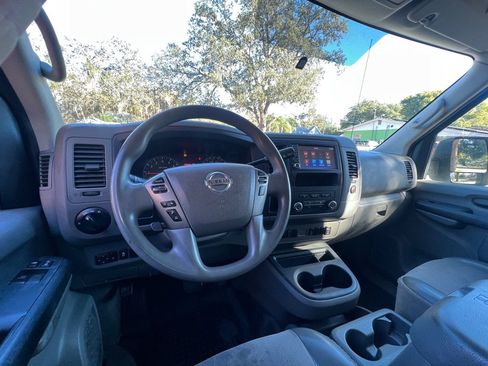 Used 2021 Nissan NV 2500 SV RWD image 12