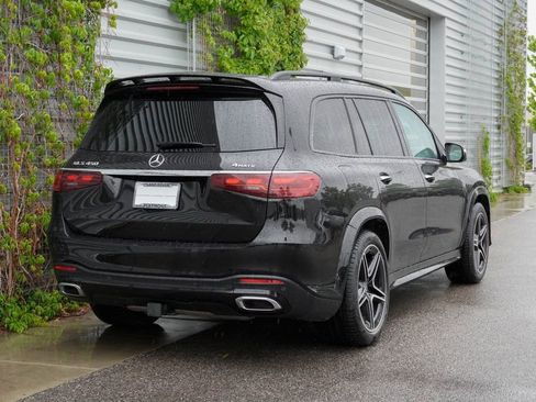 Used 2024 Mercedes-Benz GLS 450 4MATIC image 2