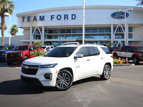 Used 2023 Chevrolet Traverse High Country AWD/4WD image 2