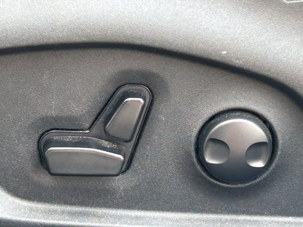 Used 2023 Jeep Compass Limited AWD/4WD image 26