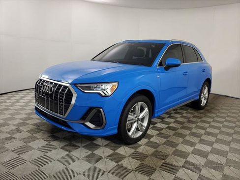 Certified 2022 Audi Q3 2.0T Premium Plus w/ Premium Plus Package AWD/4WD image 4