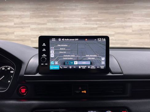 Used 2023 Honda Pilot Touring image 14