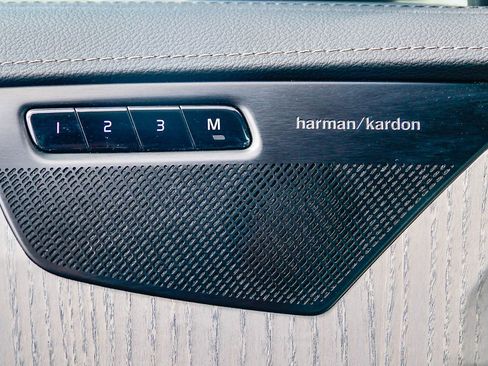 Used 2024 Volvo XC90 T8 Ultimate w/ Protection Package Premier image 25