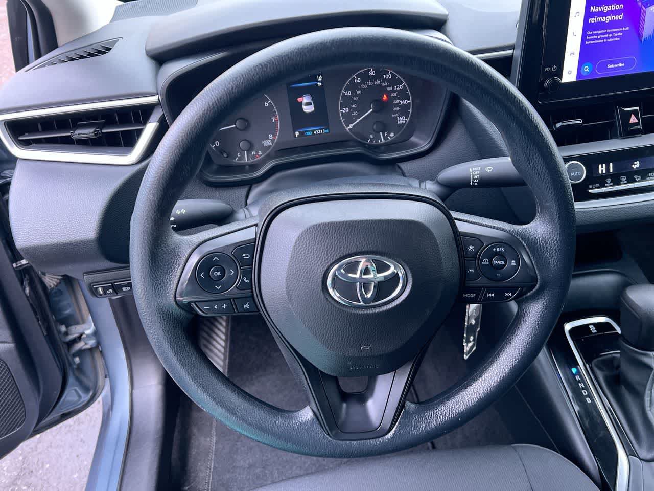 Used 2023 Toyota Corolla LE FWD image 14