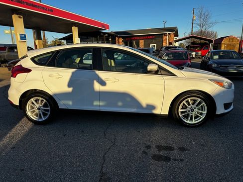 Used 2015 Ford Focus SE image 6
