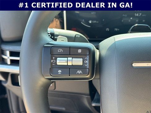 Certified 2025 Hyundai Santa Fe Limited image 25