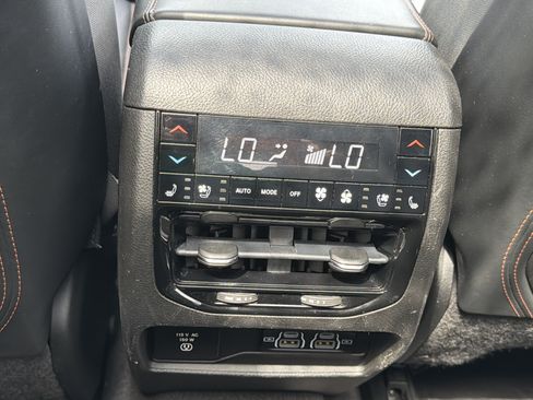 Used 2021 Jeep Grand Cherokee L Summit AWD/4WD image 32