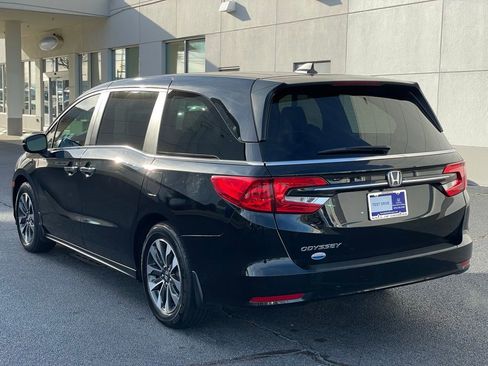 Certified 2024 Honda Odyssey EX-L image 4