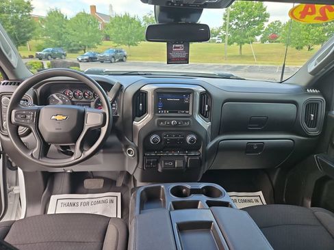 Used 2024 Chevrolet Silverado 2500 Custom w/ Custom Value Package AWD/4WD image 13