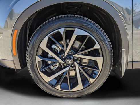 Used 2024 Mitsubishi Outlander SE image 11