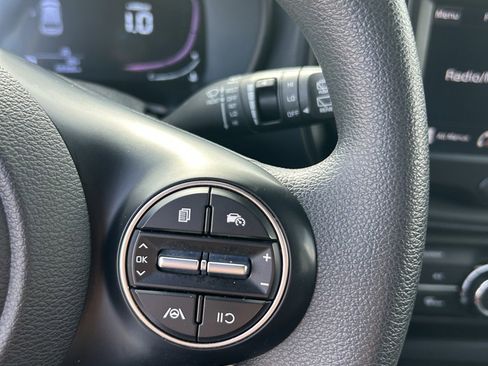 Used 2024 Kia Soul LX w/ Option Group 015 FWD image 27
