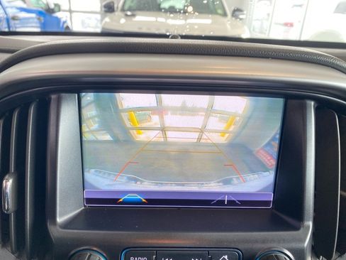 Used 2018 Chevrolet Colorado LT w/ Redline Special Edition image 11