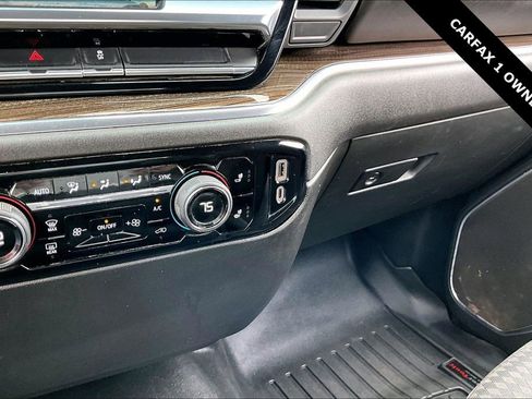 Used 2024 Chevrolet Silverado 3500 LT w/ Convenience Package image 16