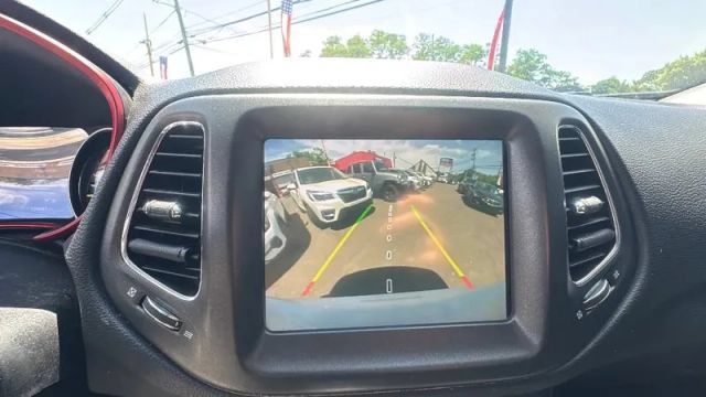 Used 2021 Jeep Compass Trailhawk AWD/4WD image 18
