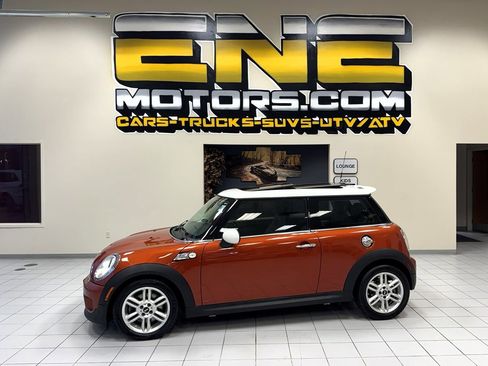 Used 2011 MINI Cooper S image 6