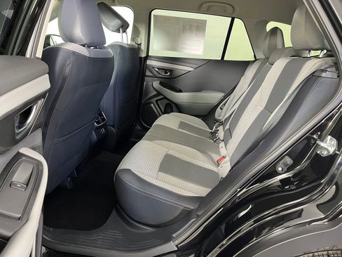 Used 2025 Subaru Outback Premium AWD/4WD image 13