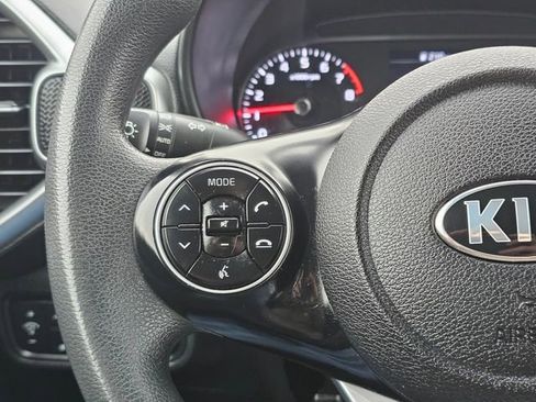Used 2021 Kia Soul S image 32