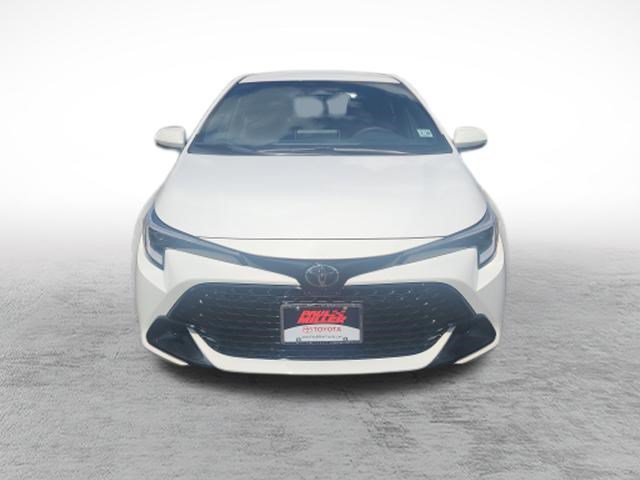Certified 2025 Toyota Corolla SE w/ SE Package FWD image 2