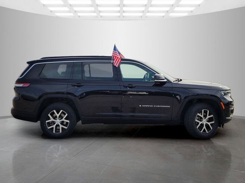 Used 2024 Jeep Grand Cherokee L Limited w/ Luxury Tech Group II AWD/4WD image 3